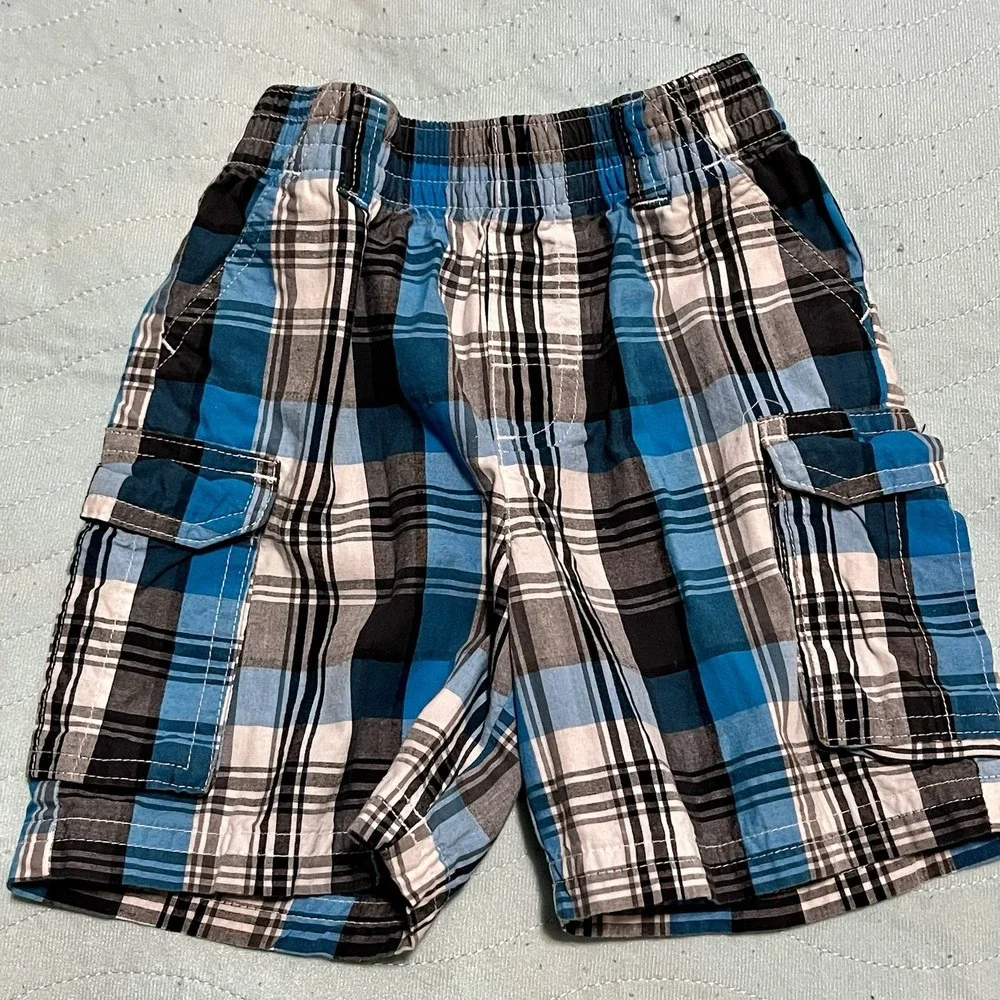 Old Navy Toddler Boy's Shorts -‎ Two Pair - 2T Gray Stripes/Blue Plaid